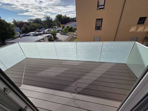 Balkon - 4 Zimmer Etagenwohnung zur Miete in Merseburg