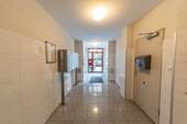 Hausflur - 2 Zimmer Etagenwohnung zur Miete in Frankfurt am Main