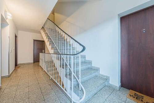 Hausflur - 2 Zimmer Etagenwohnung in Frankfurt am Main