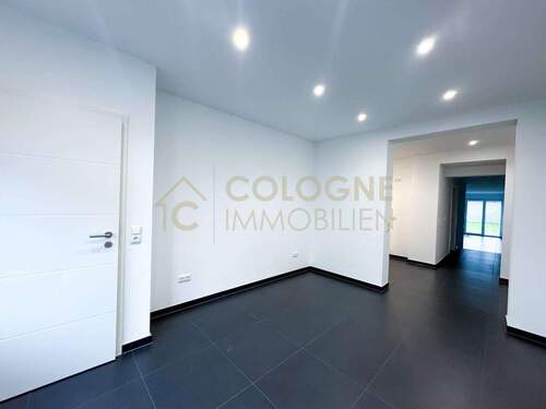 Esszimmer im Erdgeschoss - Reihenmittelhaus mit 125,00 m&sup2; in Frechen zur Miete