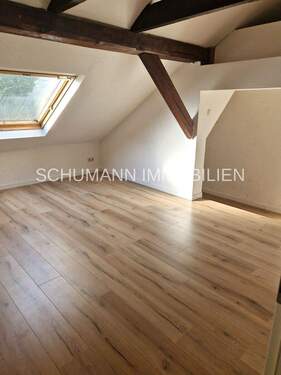 Bild 2 - Mehrfamilienhaus, Wohnhaus zum Kaufen in Wilhelmshaven