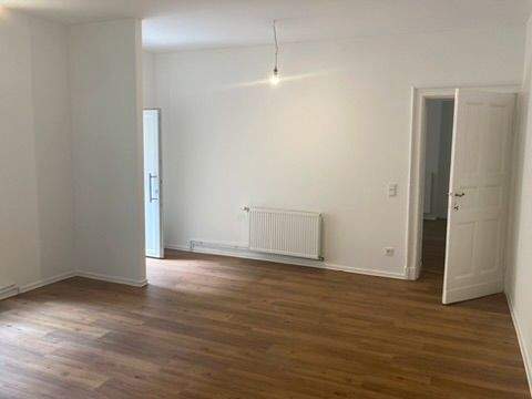 Wohnbereich - 2 Zimmer Etagenwohnung zur Miete in Berlin