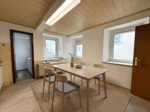 [KI-optimiertes Foto] Esszimmer - 