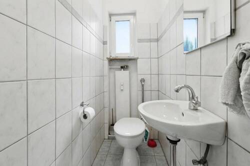 WC - 