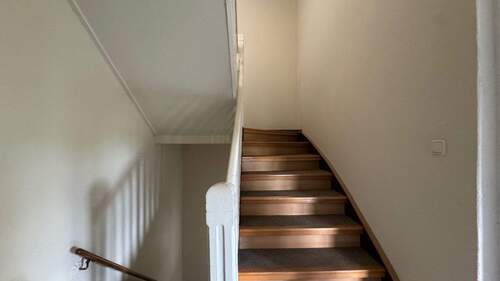 Treppenhaus ins DG - 