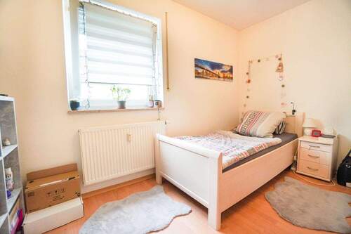 Kinderzimmer - 3 Zimmer Etagenwohnung zum Kaufen in Winzer