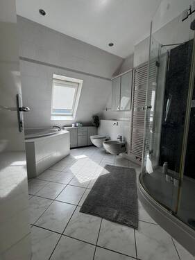 Badezimmer DG_1.jpg - 