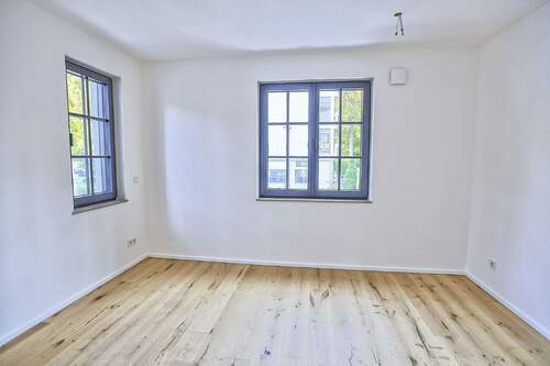 Schlafzimmer 2 - Etagenwohnung mit 68,00 m&sup2; in Starnberg zum Kaufen