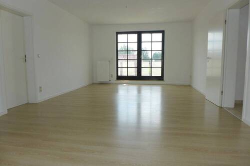 Blick ins große Wohnzimmer - 