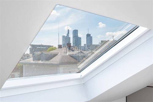 Prius_Kamera_Baustraße_DG_FFM- - 