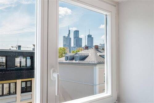 Prius_Kamera_Baustraße_DG_FFM- - 