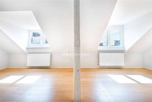 Prius_Kamera_Baustraße_DG_FFM- - 
