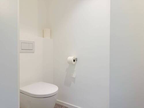 WC - 