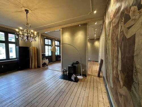 Bild 1 - Bezugsfrei: wunderschöne 3 Zimmer Altbauwohnung im 2.Stock in Friedenau