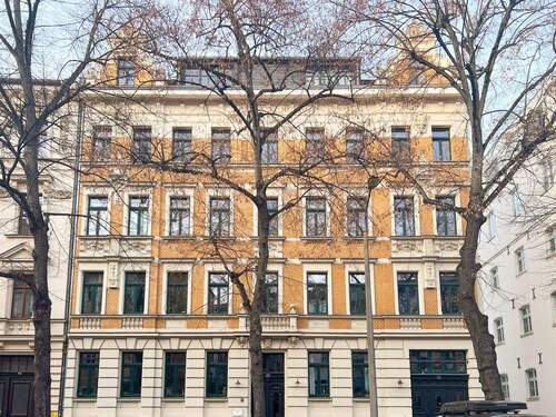 Vorderhaus - 2 Zimmer Etagenwohnung zum Kaufen in Leipzig