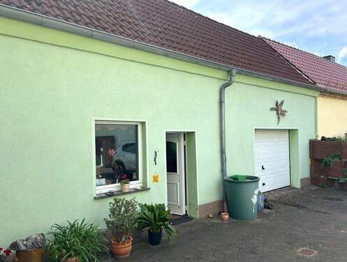NG mit Partyraum und Garage - 