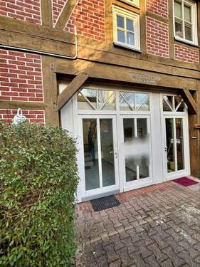 Eingangsbereich zu den Wohnungen - Etagenwohnung mit 39,60 m&sup2; in Bad Bevensen zum Kaufen