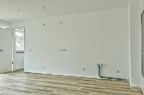 Platz für Ihre Küche - 3 Zimmer Etagenwohnung zur Miete in Gilching