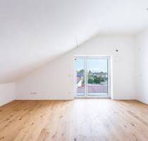 Neubau KfW 40 - Attraktive 3-Zimmer-Wohnung mit Balkon - - Wallersdorf