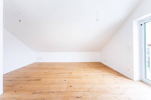 SO108782-1 - 3 Zimmer Etagenwohnung in Wallersdorf