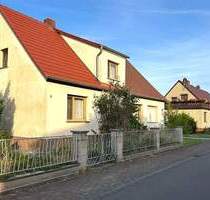 Doppelhaushälfte mit Nebengebäude in ruhiger Siedlungslage - Gräfenhainichen