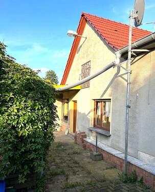 Seitenansicht Nebengebäude - 