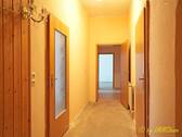 Flur im 1. Obergeschoss - 9 Zimmer Mehrfamilienhaus, Wohnhaus zum Kaufen in Frankenberg