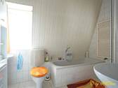 Badezimmer im 2. Obergeschoss - 