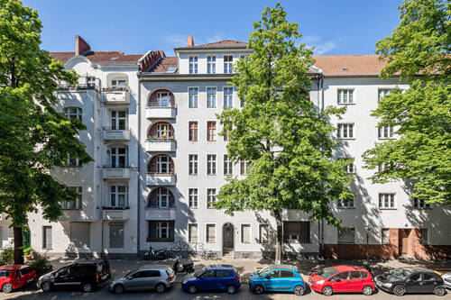 FONT_3 - Smarte Investition in Berlin: Vermietete 1,5-Zimmer-Wohnung in gepflegtem Altbau