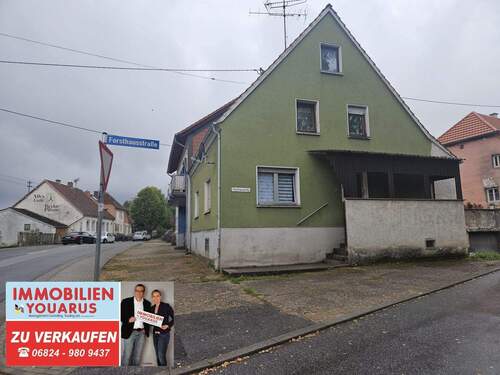 Ein- Zweifamilienhaus zu verkaufen - Einseitig angebautes Ein- Zweifamilienhaus Eckhaus in Ottweiler Fürth - sanierungsbedürftig