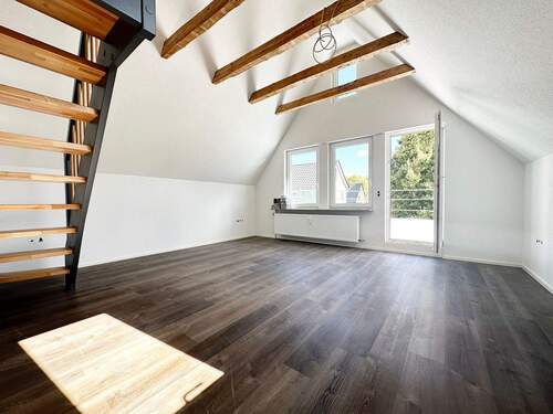 Wohnzimmer - 4 Zimmer Etagenwohnung in Tuttlingen