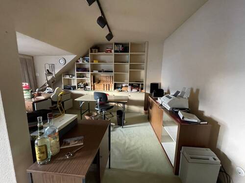 exemplarisches Büro - 