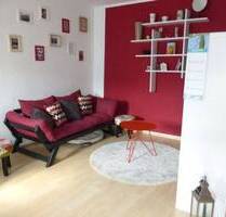 ALTSTADT-FREUNDE AUFGEPASST! Schnuckeliges 1-Zi.-DG-Appartement (4. OG, ohne Lift) mit separater Küche sowie Gemeinschafts-Balkon. - Nürnberg Lorenz