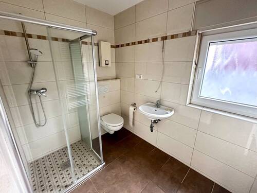 Badezimmer Erdgeschoss - 