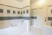 Bad2_Whg1 - 