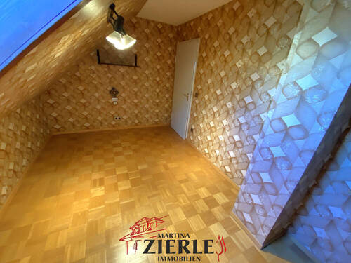 12- Zimmer DG - 