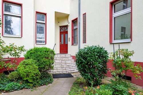 Eingangsbereich Gartenhaus - Etagenwohnung mit 111,00 m² in Berlin zum Kaufen