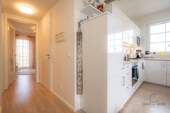 Flur/ Küche - 