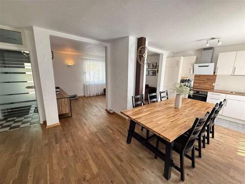 Einblicke - 7 Zimmer Einfamilienhaus zum Kaufen in Saarlouis