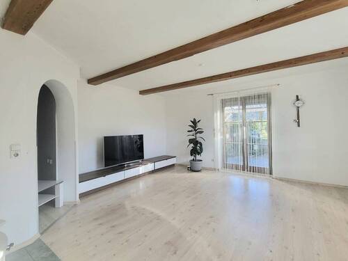 Platz für den Wohnzimmerschrank.jpg - 