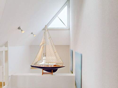 Bild 1 - Nehmen Sie Fahrt auf zur strandnahen Reet-Haushälfte (WEG) - Kamin & Sauna inklusive