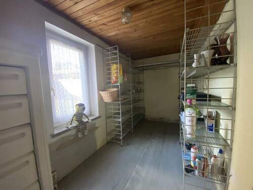 Abstellraum neben der Küche - 