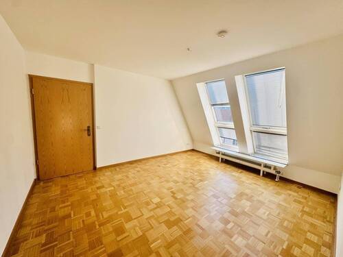 Zimmer 3 - 3 Zimmer Etagenwohnung zur Miete in Berlin