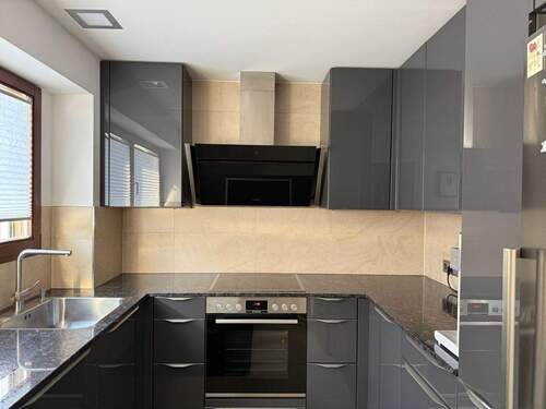 moderne Einbauküche - Reihenendhaus mit 162,30 m&sup2; in Zorneding zum Kaufen