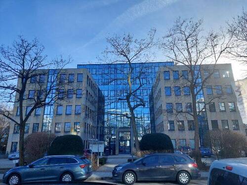 Außenansicht - Büro mit 36,00 m&sup2; in Planegg zur Miete