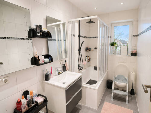 1. OG Badezimmer - 