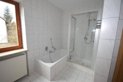 2 helle Bäder - 