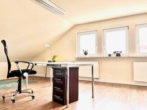 Büroraum 1 - Traumhaft helle Büros in Remshalden-Grunbach - All-in-Miete