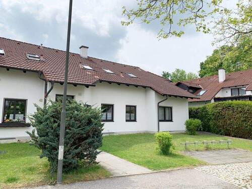 Ansicht Ost (3) - Etagenwohnung mit 77,00 m² in Waldkraiburg zum Kaufen