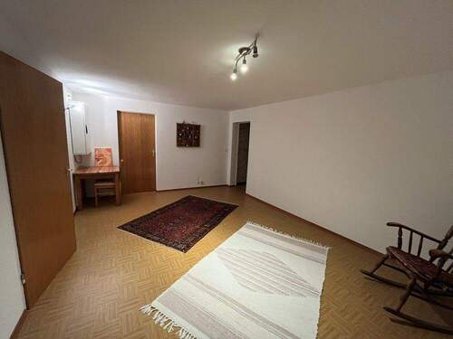 Großzügiger Wohnbereich - 